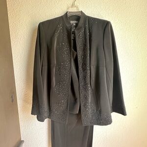 John Meyer - Vintage Elegant Black Embroidered Women's 3 piece suit